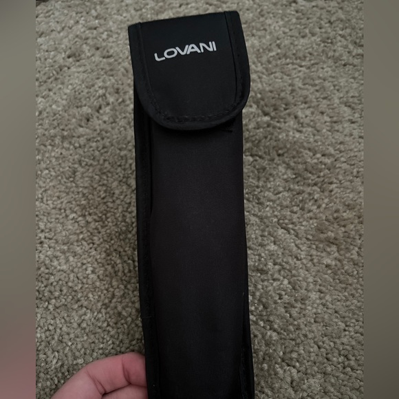 LOVANI Mini Portable Flat Iron - Picture 3 of 3